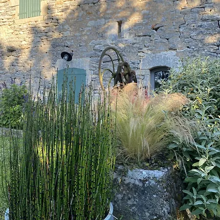 La Pause Noble Val Nyaraló Saint-Antonin